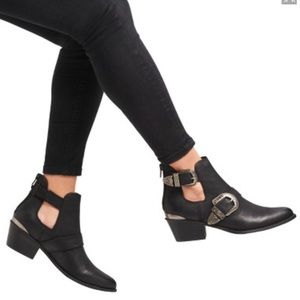 Mossimo Supply Co. ‘Bree’ Booties